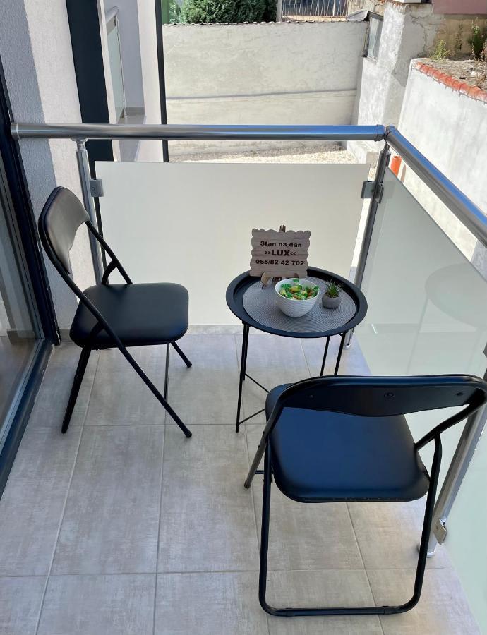 Apartman Lux Враня Екстериор снимка